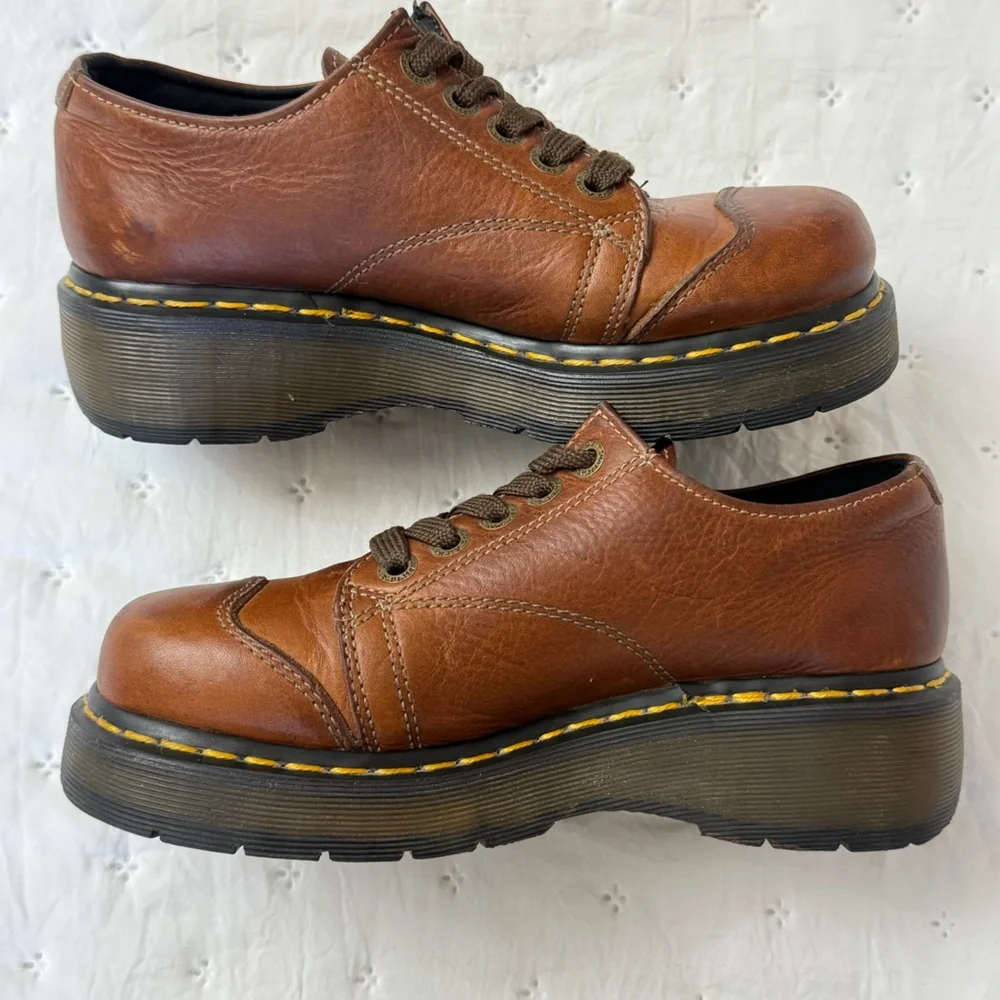 Dr. Martens Brown Leather Women’s oxfords